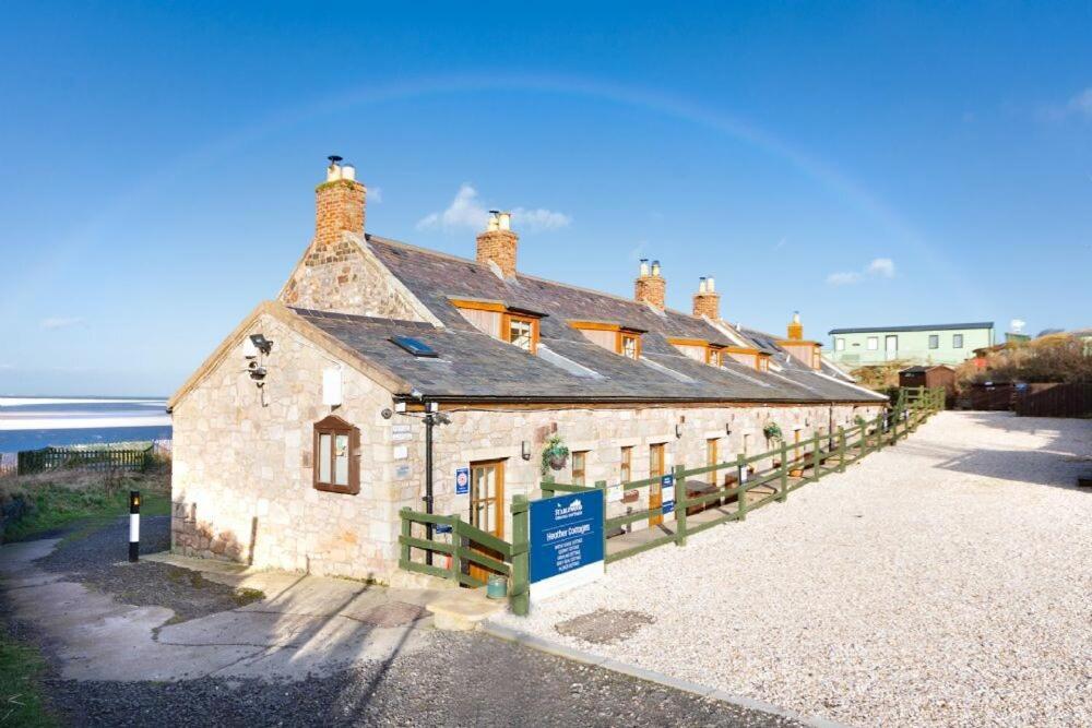 Heather Cottages - Grayling Bamburgh Ngoại thất bức ảnh